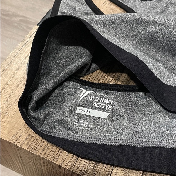 Old Navy Active Heather Gray and Black Sports Bra - Picture 6 of 7